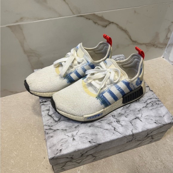 adidas Shoes - Adidas NMD R1 in Cream with Blue Stripes